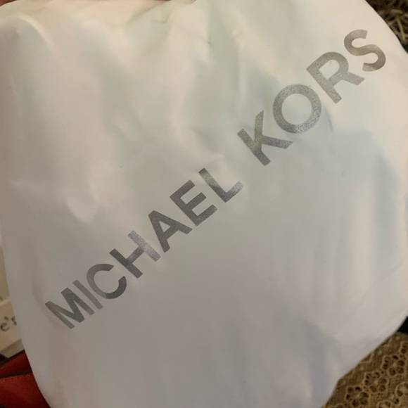 New MK 💐 medium satchel/ shoulder bag - Picture 13 of 15